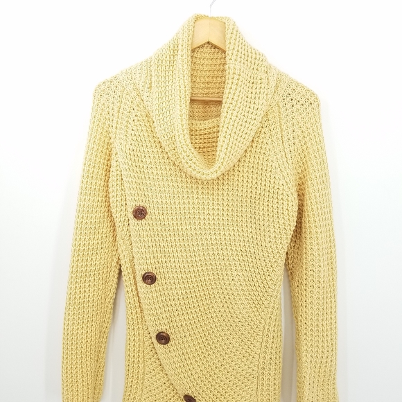 3/$25Unbrand Chunky Waffle Knit Turtleneck Sweater - Picture 4 of 7